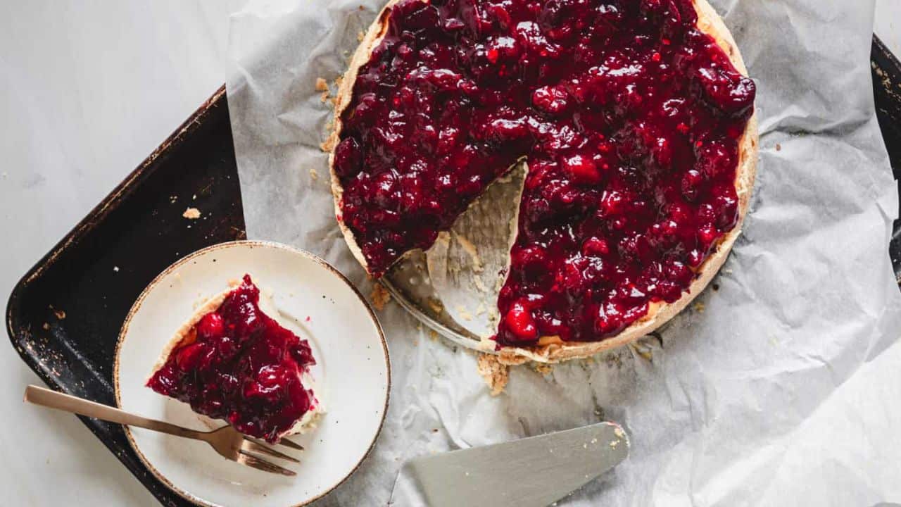 Naturally Sweet Desserts: Mindful Treats Under 300 Calories